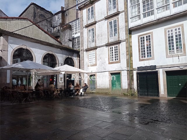 LOCAL ACONDICIONADO EN ALQUILER EN CASCO HISTÓRICO - Santiago de Compostela