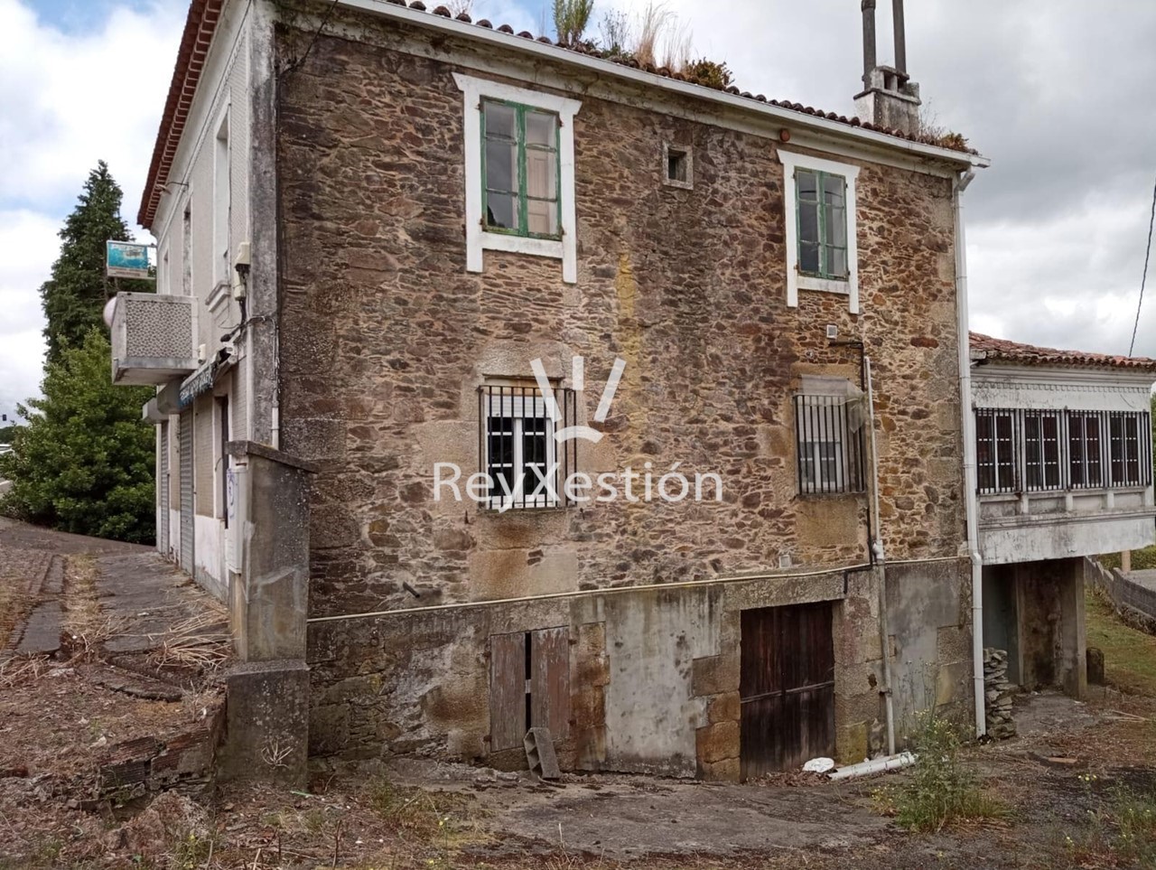 Foto 7 CASA UNIFAMILIAR CON TERRENO Y DOS NAVES EN LAVACOLLA